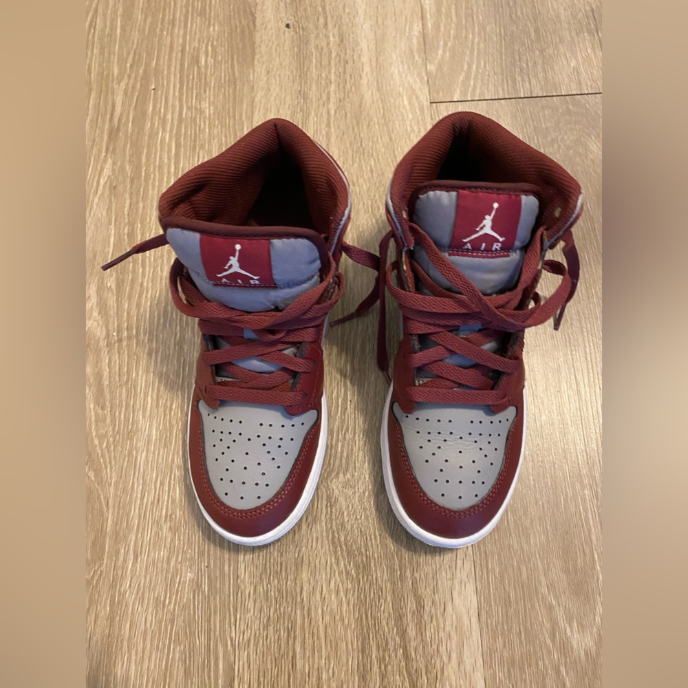 Big Kid's Jordan 1 Mid Cherrywood Red/White (DQ8423 615) - 5.5